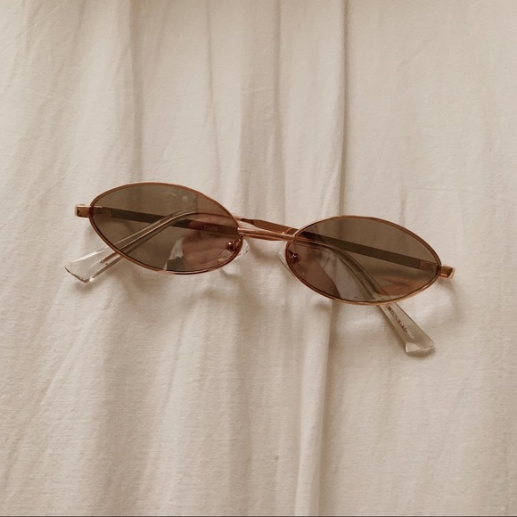 Urban Outfitters Accessories - URBAN OUTFITTERS oval sunglasses NWT